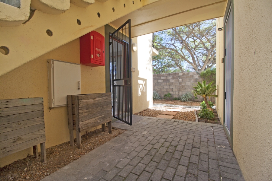 To Let 2 Bedroom Property for Rent in Welcome Glen Western Cape